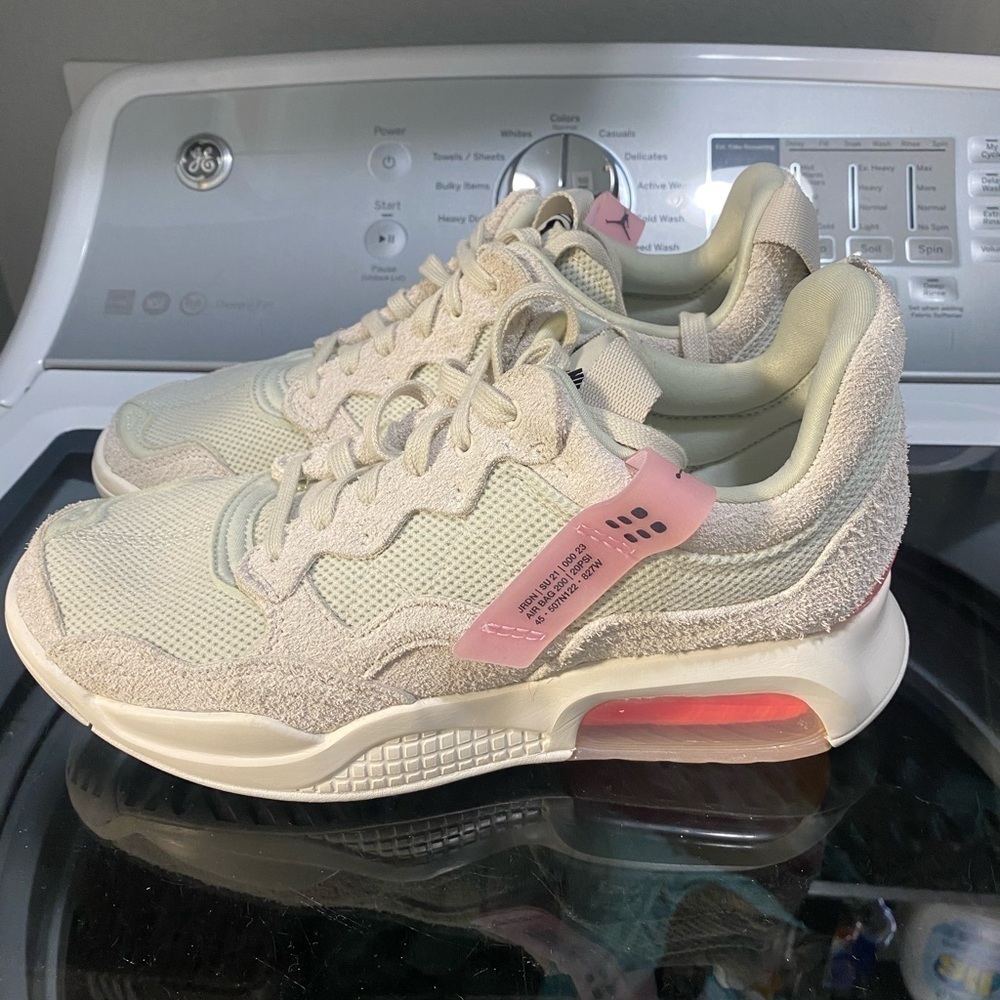 Nike Jordan MA2 Bone Suede (Women's) - Picture 11 of 12